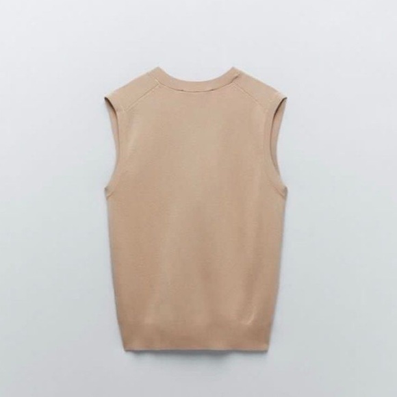 Zara Tan Knit Vest Size Medium NWT - Picture 2 of 7